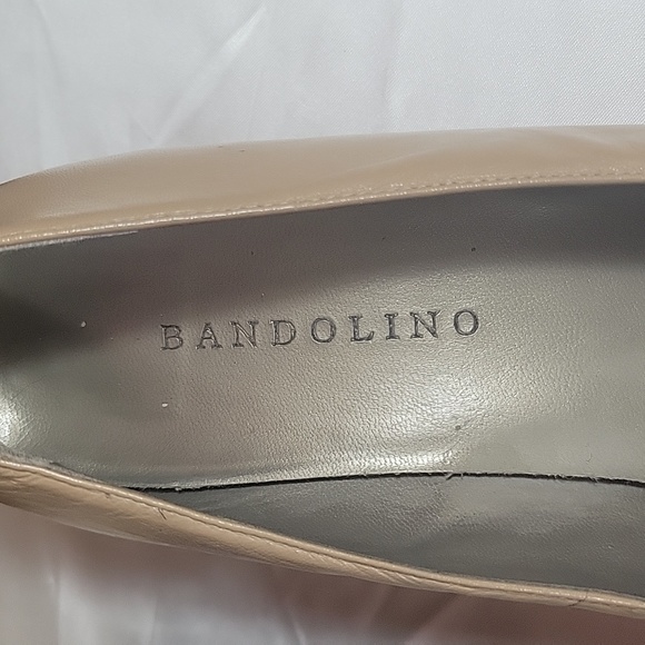 BANDOLINO Beige & Black Size 9N Shoes - Picture 2 of 8